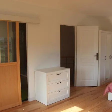 Allee Des Roses Saint-Philippe-dʼAiguille