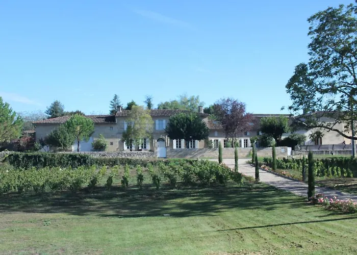 בית נופש Allee Des Roses Saint-Philippe-dʼAiguille